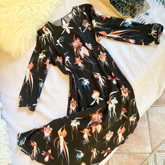 knee length dresses for ladies H&M Divided Womens Black Floral Midi Shirt Dress Size 12 Viscose – Preworn main image 1